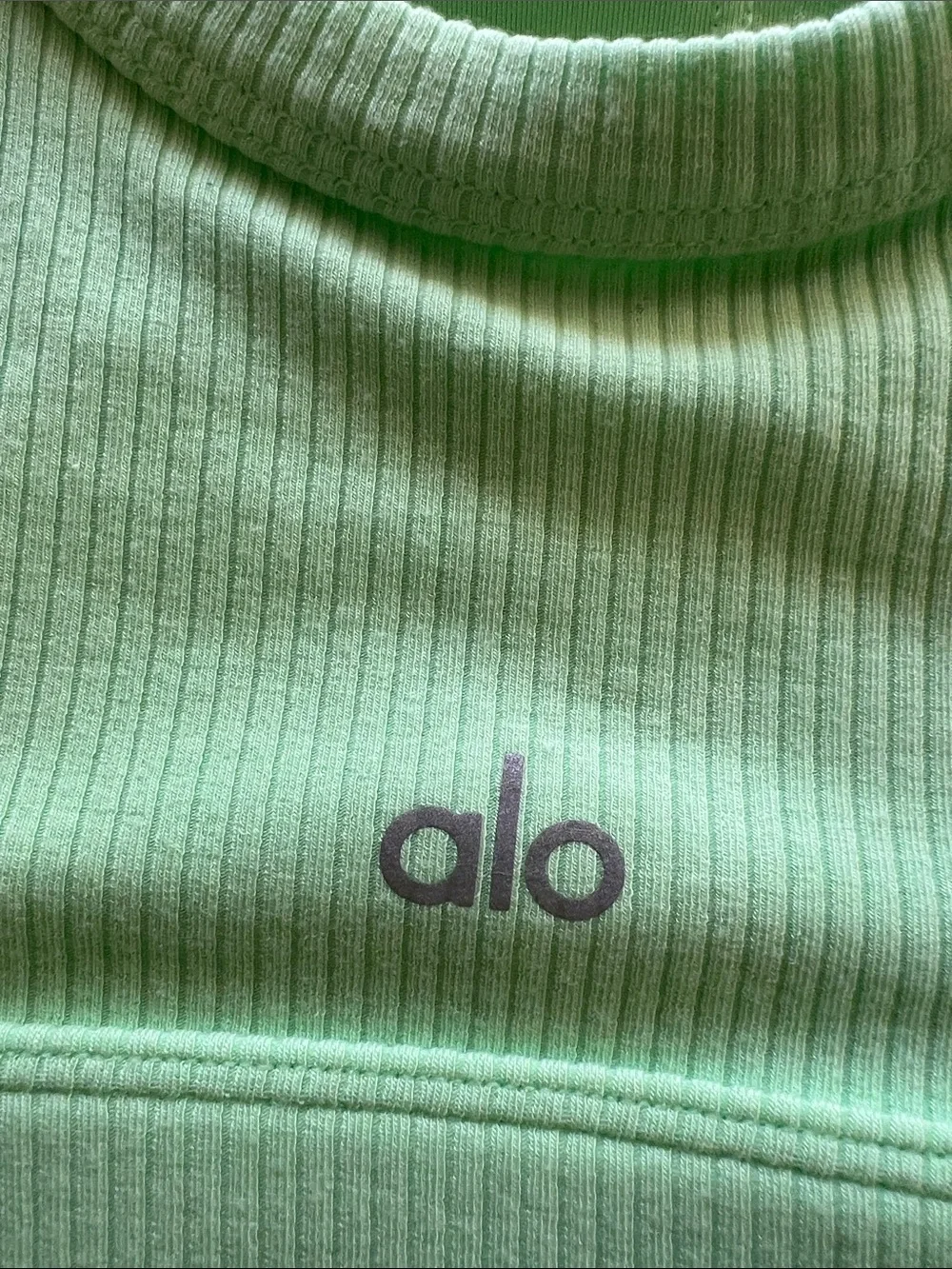 Ribbed Mint Green Crop Tank Top by Alo.  Size XS.